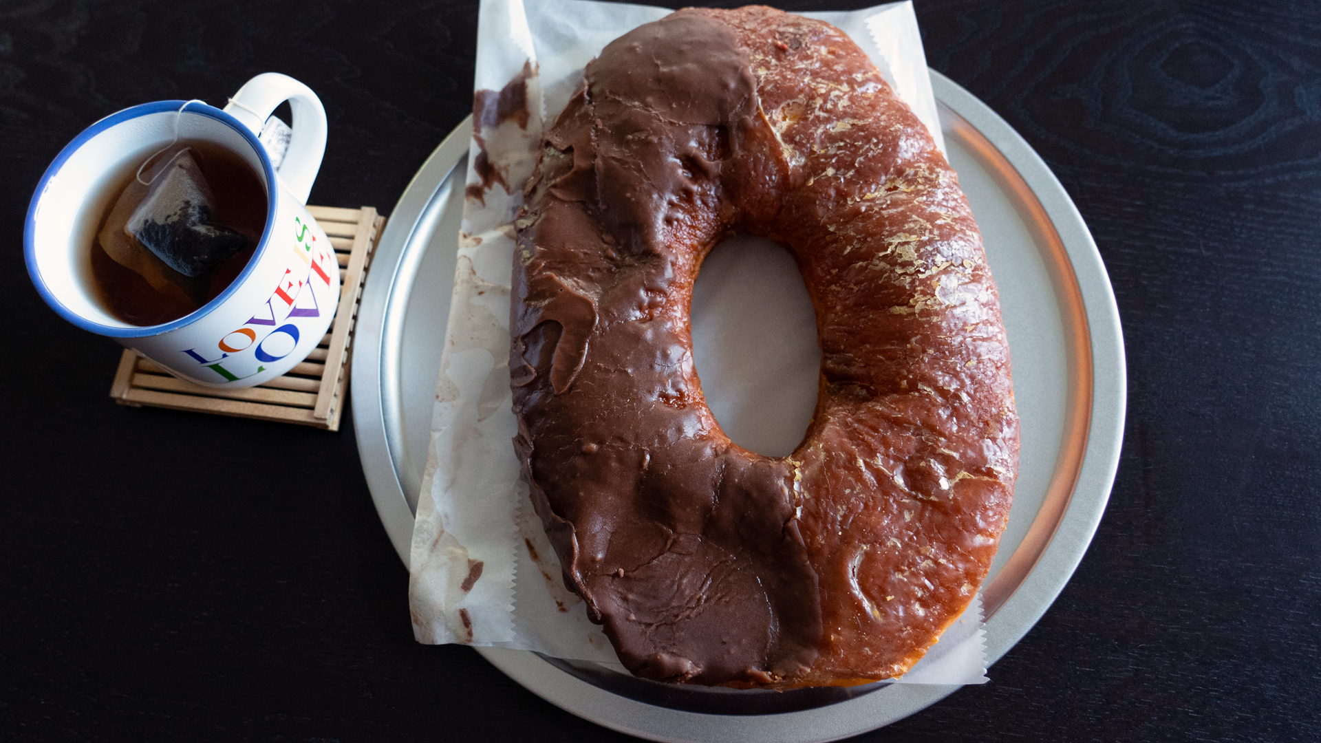 Giant donut at Round Rock Donuts